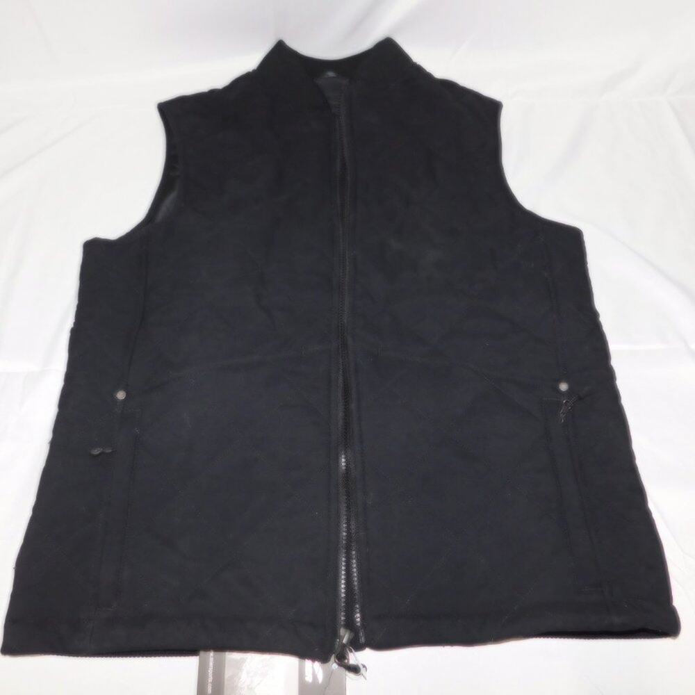 NWT Men Diamond Quilted Lightweight Insulated Vest